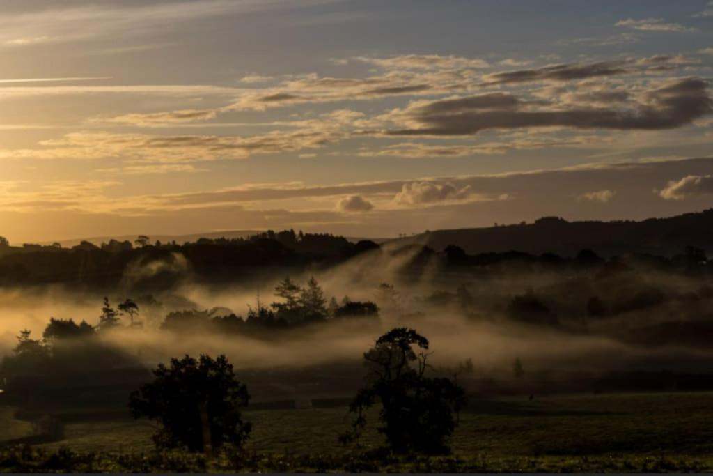 Appartamento The Barn. Carmarthen Esterno foto